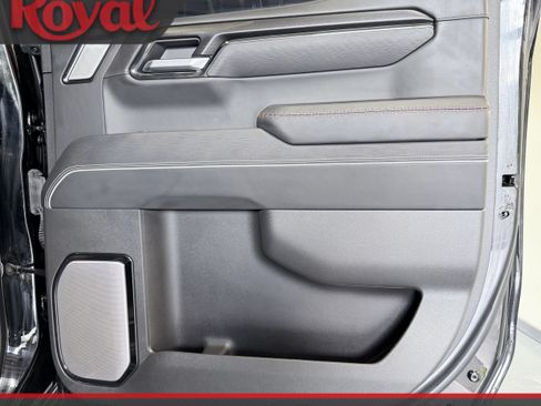 Used 2025 GMC Sierra 1500 AT4X AWD/4WD image 4