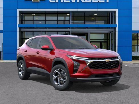 New 2026 Chevrolet Trax LT w/ LT Convenience Package FWD image 7