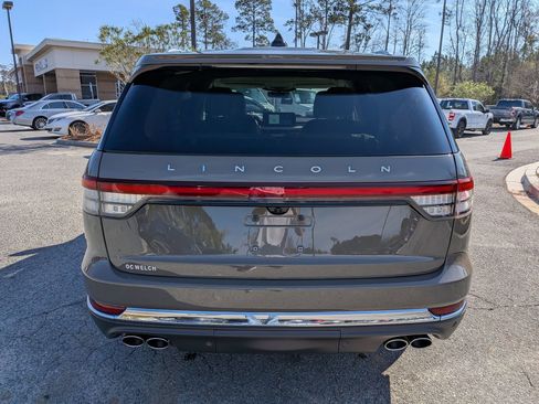 Certified 2025 Lincoln Aviator Reserve image 6