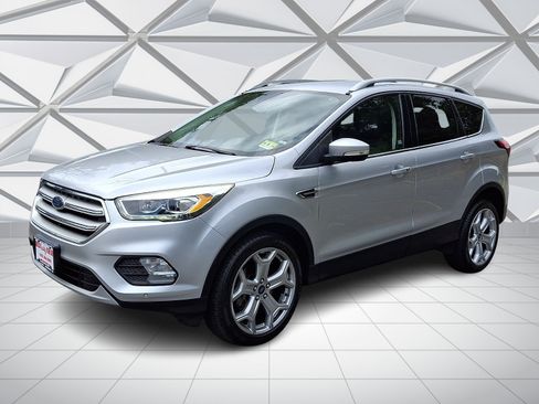 Used 2019 Ford Escape Titanium AWD/4WD image 5