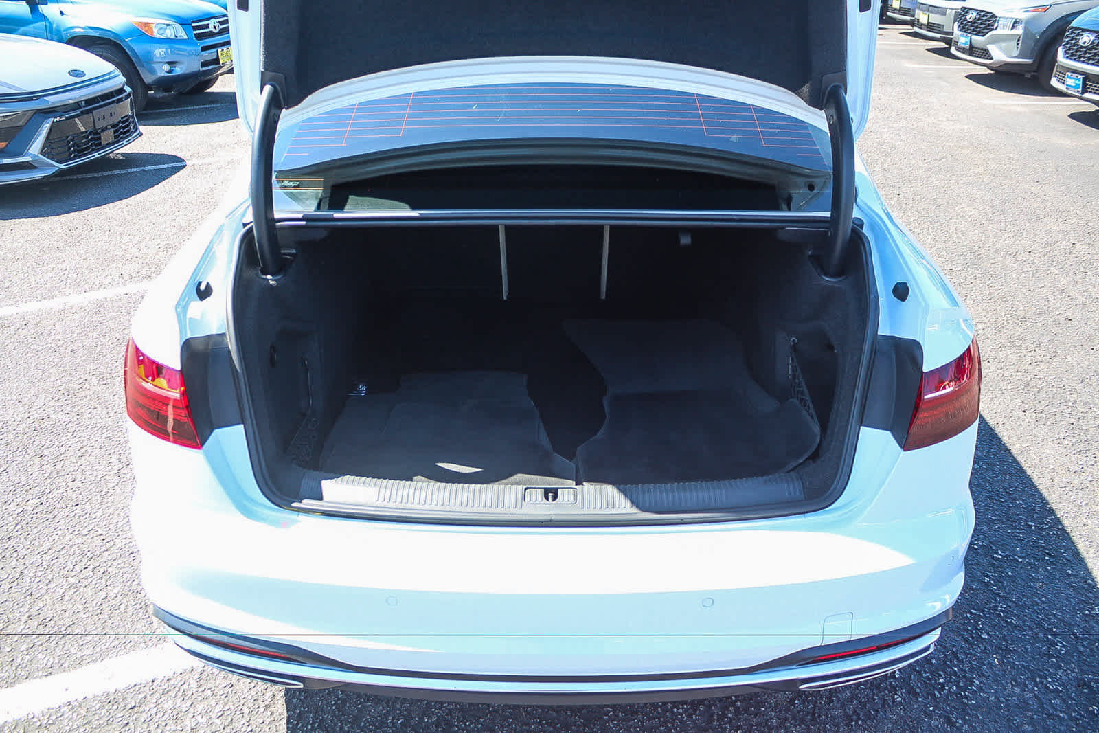Used 2022 Audi A4 2.0T Premium AWD/4WD image 33