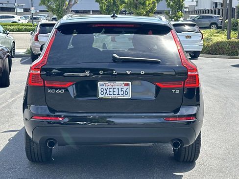 Used 2021 Volvo XC60 T5 Momentum w/ Advanced Package FWD image 5