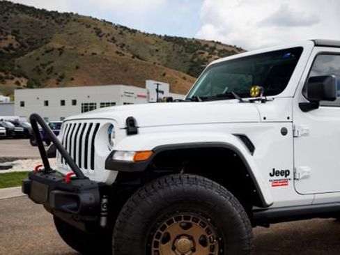 Used 2023 Jeep Gladiator Sport AWD/4WD image 33