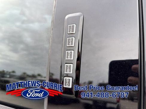 Used 2015 Ford F150 Lariat w/ Equipment Group 502A Luxury AWD/4WD image 9