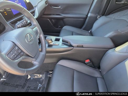 Used 2025 Lexus UX 300h FWD image 13