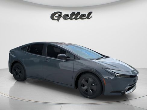 New 2026 Toyota Prius Plug-In Hybrid image 2