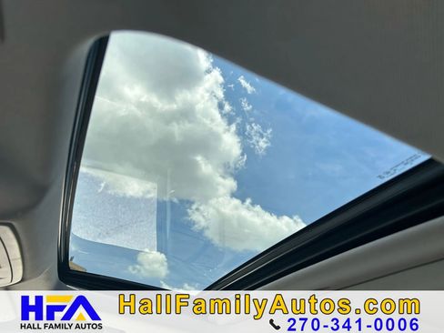 Used 2019 GMC Yukon SLT w/ Premium Edition RWD image 27