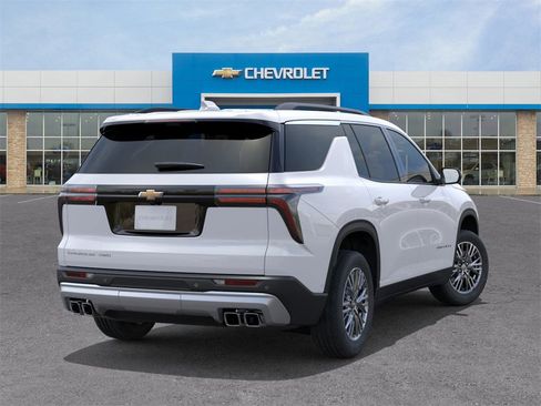 New 2026 Chevrolet Traverse LT w/ Driver Confidence Package image 4
