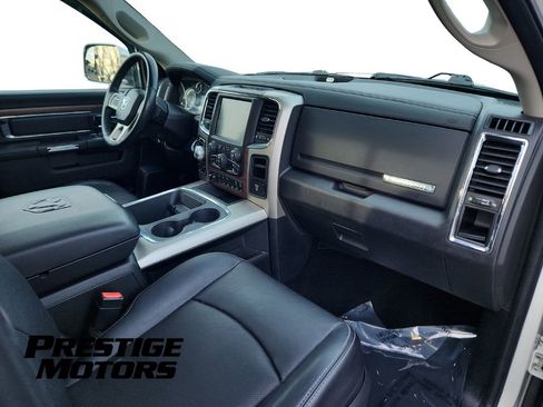 Used 2017 RAM 1500 Laramie image 31