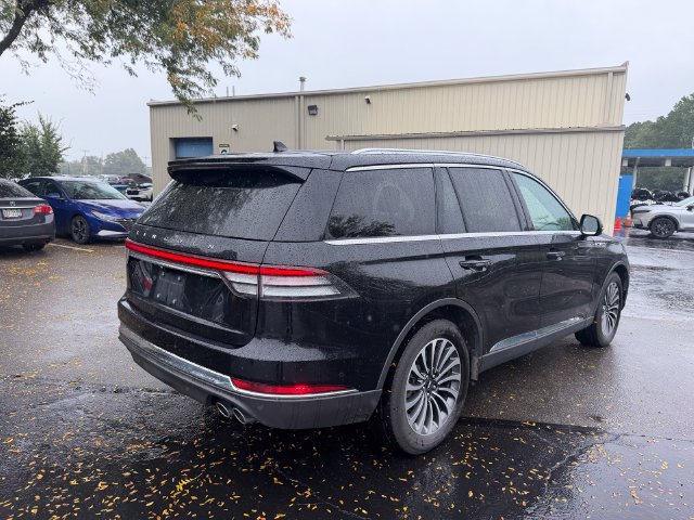 Used 2022 Lincoln Aviator Reserve w/ Equipment Group 201A AWD/4WD image 5