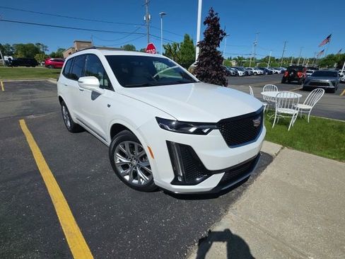 Used 2020 Cadillac XT6 Sport AWD/4WD image 1