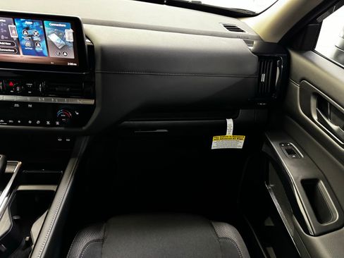 New 2026 Nissan Pathfinder SV AWD/4WD image 15