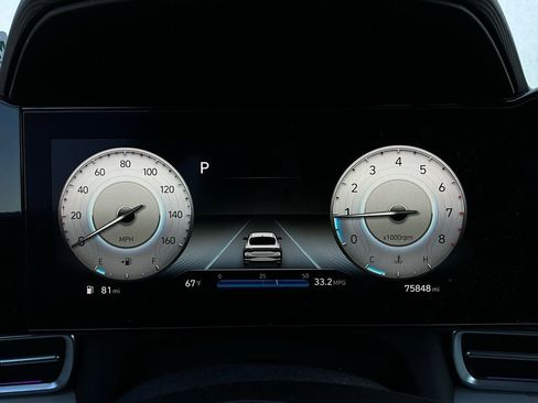 Used 2021 Hyundai Elantra Limited image 40