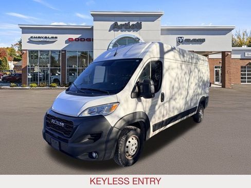 Used 2023 RAM ProMaster 2500 w/ Driver Convenience Group image 4