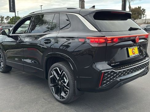 New 2026 Volkswagen Tiguan SEL R-Line image 5