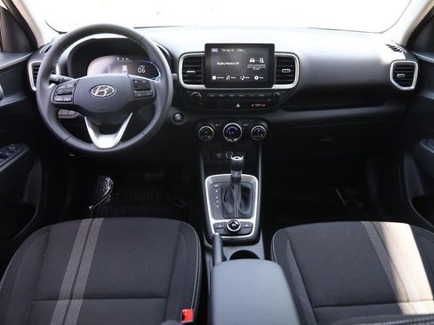 Used 2026 Hyundai Venue SEL FWD image 23