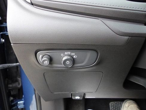 Used 2024 Buick Encore GX Avenir image 24