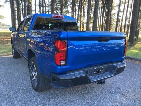 Used 2023 Chevrolet Colorado Z71 w/ Z71 Convenience Package 2 image 5