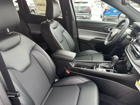 New 2026 Jeep Compass Latitude AWD/4WD image 14