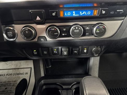 Used 2023 Toyota Tacoma Limited w/ Truck Exterior Package (TMS) AWD/4WD image 15