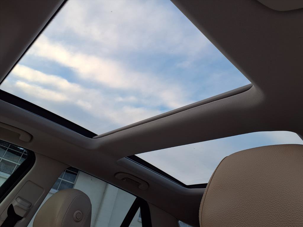 Used 2018 Mercedes-Benz GLE 350 4MATIC image 16