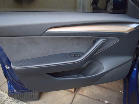 Used 2021 Tesla Model 3 Performance AWD/4WD image 26