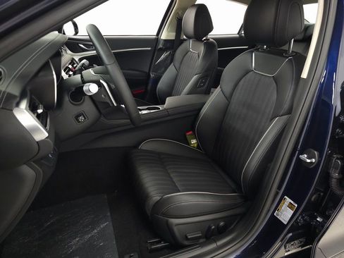 New 2026 Genesis G70 2.5T Prestige AWD/4WD image 13