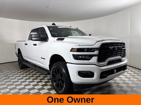 Used 2025 RAM 2500 Big Horn AWD/4WD image 4