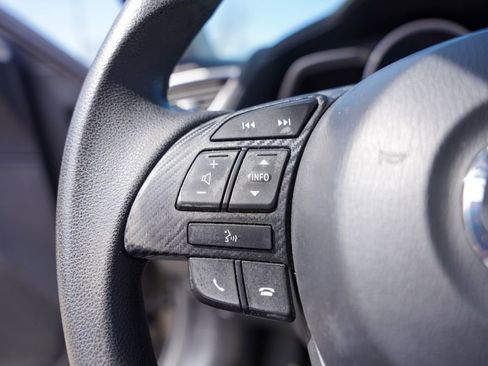 Used 2014 MAZDA MAZDA3 i Sport image 16