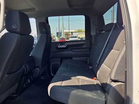 Used 2025 Chevrolet Silverado 2500 LT w/ Convenience Package AWD/4WD image 6