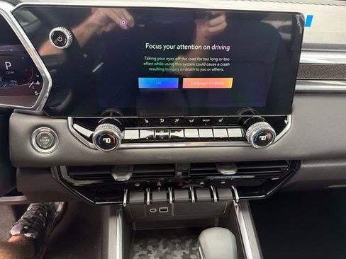 New 2026 GMC Canyon Elevation w/ Convenience Package RWD image 22