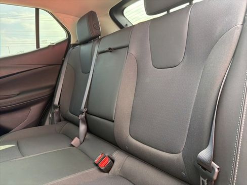 Used 2023 Buick Encore GX Select w/ Sport Touring Package image 11