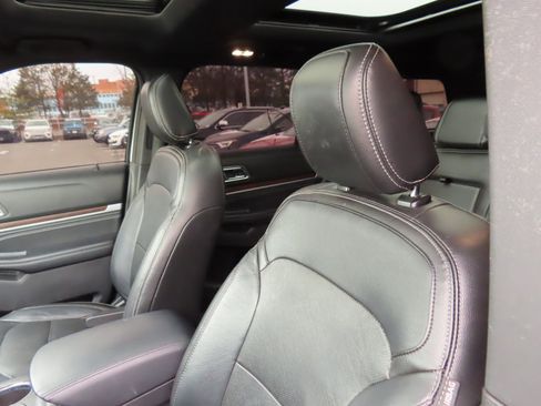 Used 2018 Ford Explorer Limited w/ Equipment Group 301A image 23