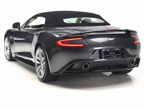 Used 2016 Aston Martin Vanquish Volante image 4