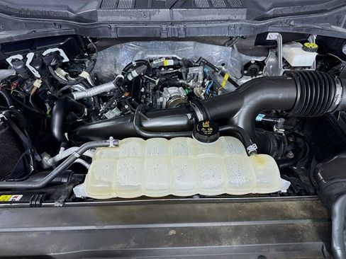 Certified 2023 Ford F150 XLT w/ Equipment Group 302A High image 29