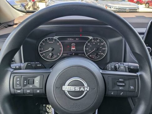 Used 2023 Nissan Rogue S FWD image 23