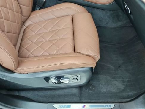 Used 2025 BMW X7 xDrive40i w/ M Sport Package AWD/4WD image 23