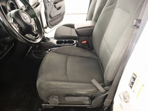 Used 2020 Jeep Wrangler Unlimited Sport S image 10