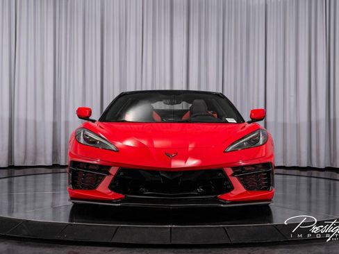 Used 2021 Chevrolet Corvette Stingray Premium Cpe w/ 3LT image 2