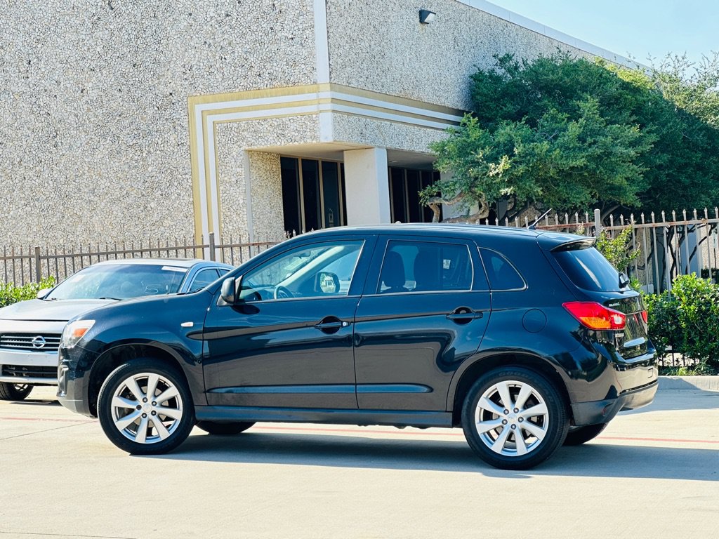 Used 2013 Mitsubishi Outlander Sport ES FWD image 5