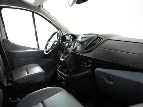 Used 2019 Ford Transit 250 130 Low Roof image 39