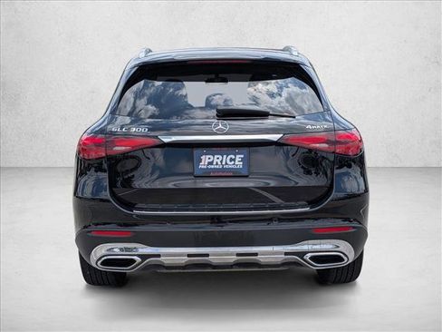 Used 2024 Mercedes-Benz GLC 300 4MATIC image 7