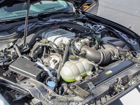 Used 2022 Ford Mustang Shelby GT500 w/ Carbon Fiber Track Pack image 17