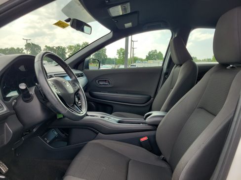 Used 2019 Honda HR-V Sport image 15