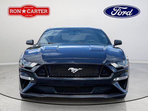 Used 2020 Ford Mustang GT RWD image 2