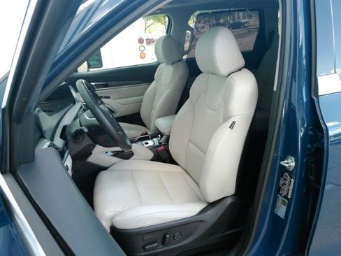 Used 2024 Kia Telluride SX w/ Towing Package AWD/4WD image 6