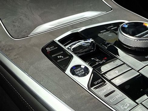 New 2027 BMW X7 xDrive40i w/ Executive Package AWD/4WD image 32