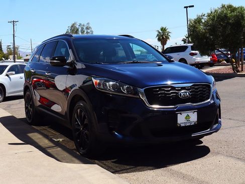 Used 2019 Kia Sorento S image 14