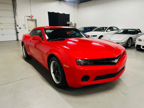 Used 2012 Chevrolet Camaro LS RWD image 4
