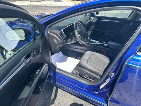 Used 2013 Ford Fusion SE FWD image 12